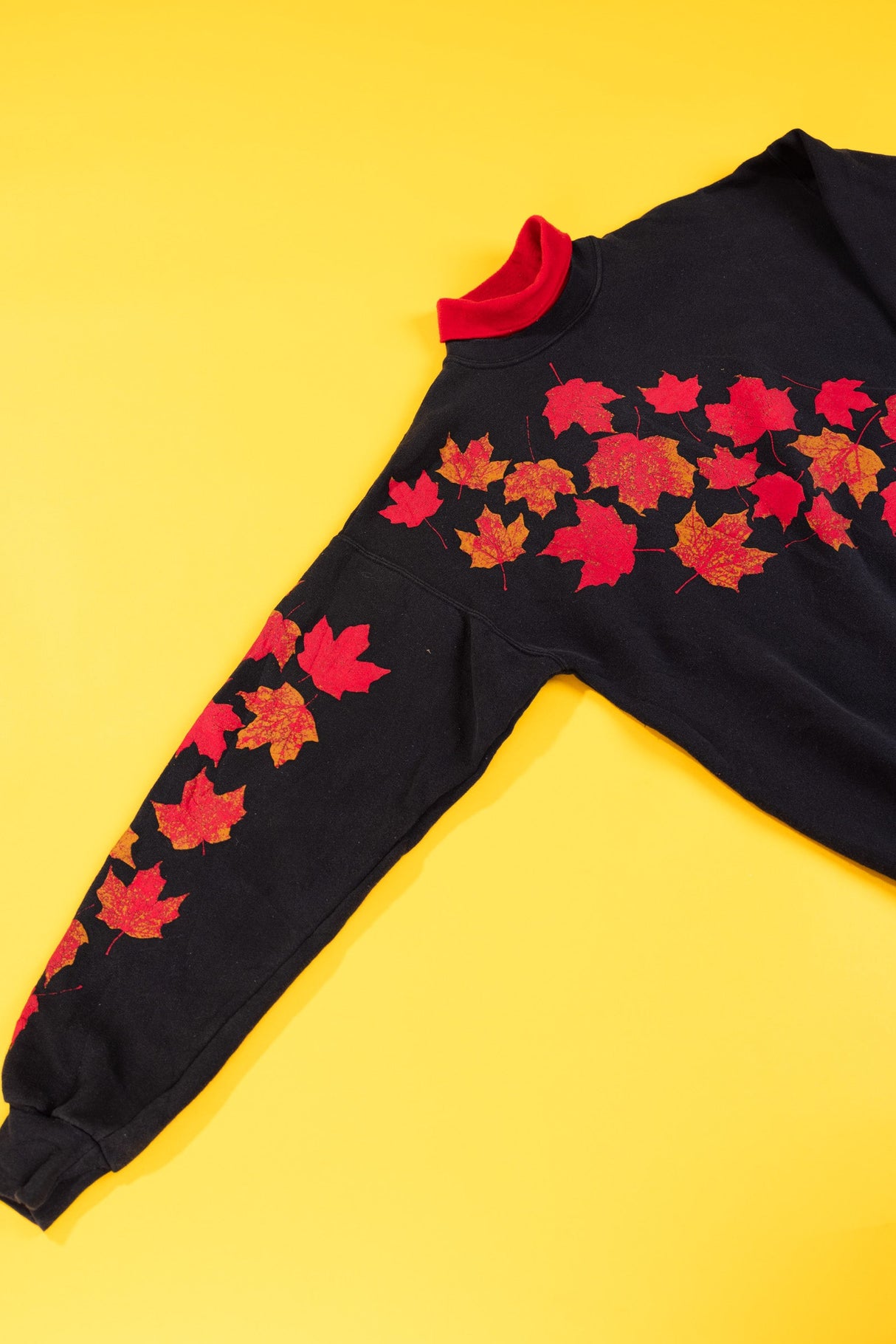 Vintage 90s Art Unlimited Fall Leaves Crewneck Sweater