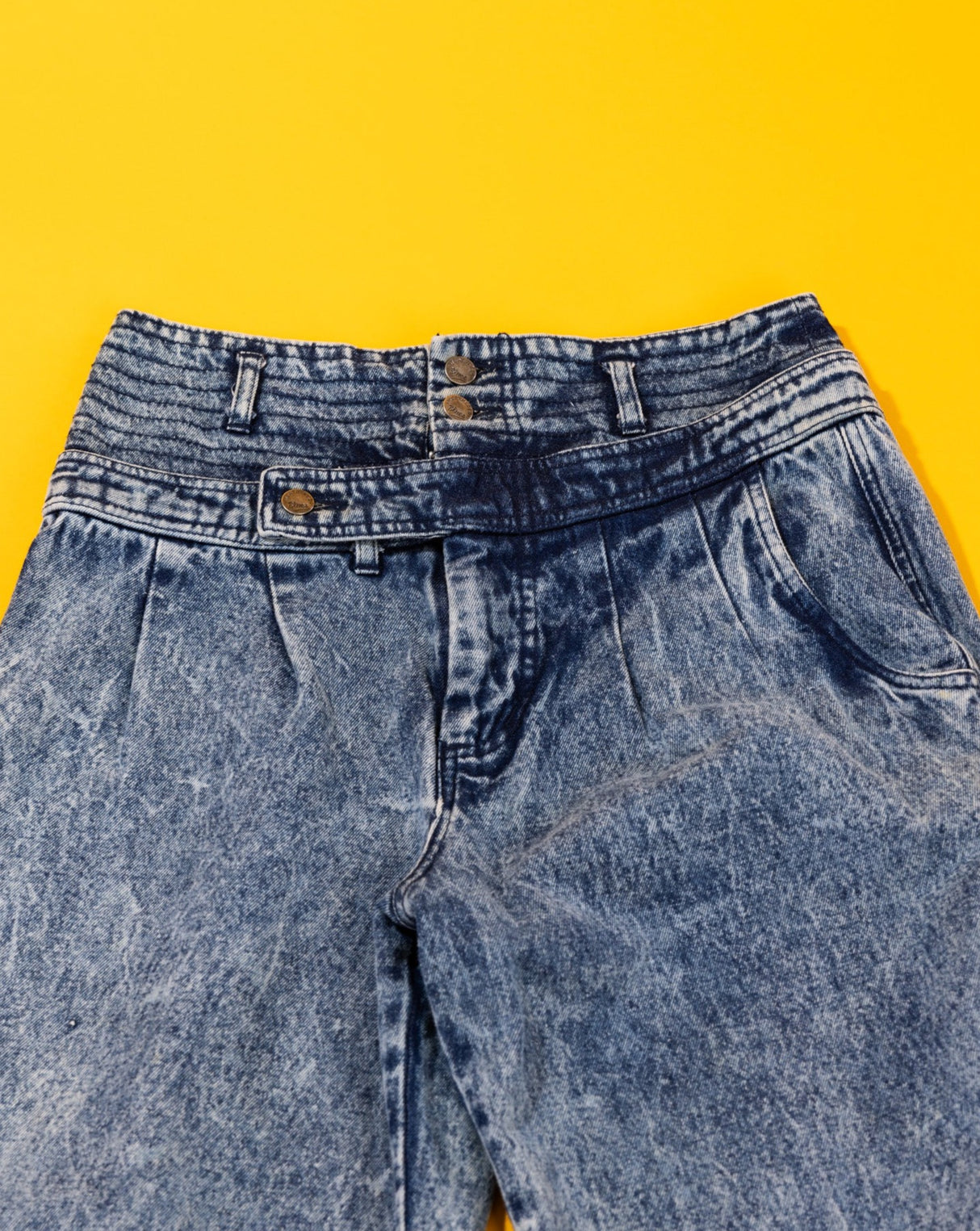 Vintage 80s Weathered Blues High Waisted Acid Wash Mom Jeans