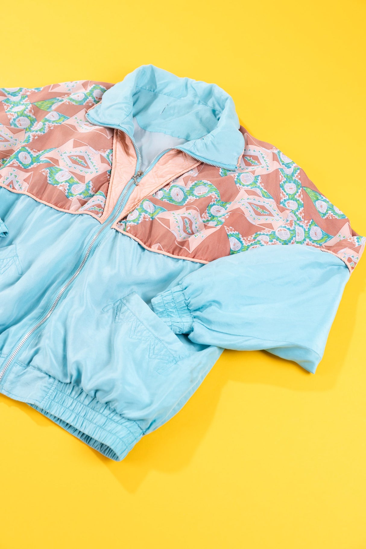 Vintage 80s Retro Windbreaker