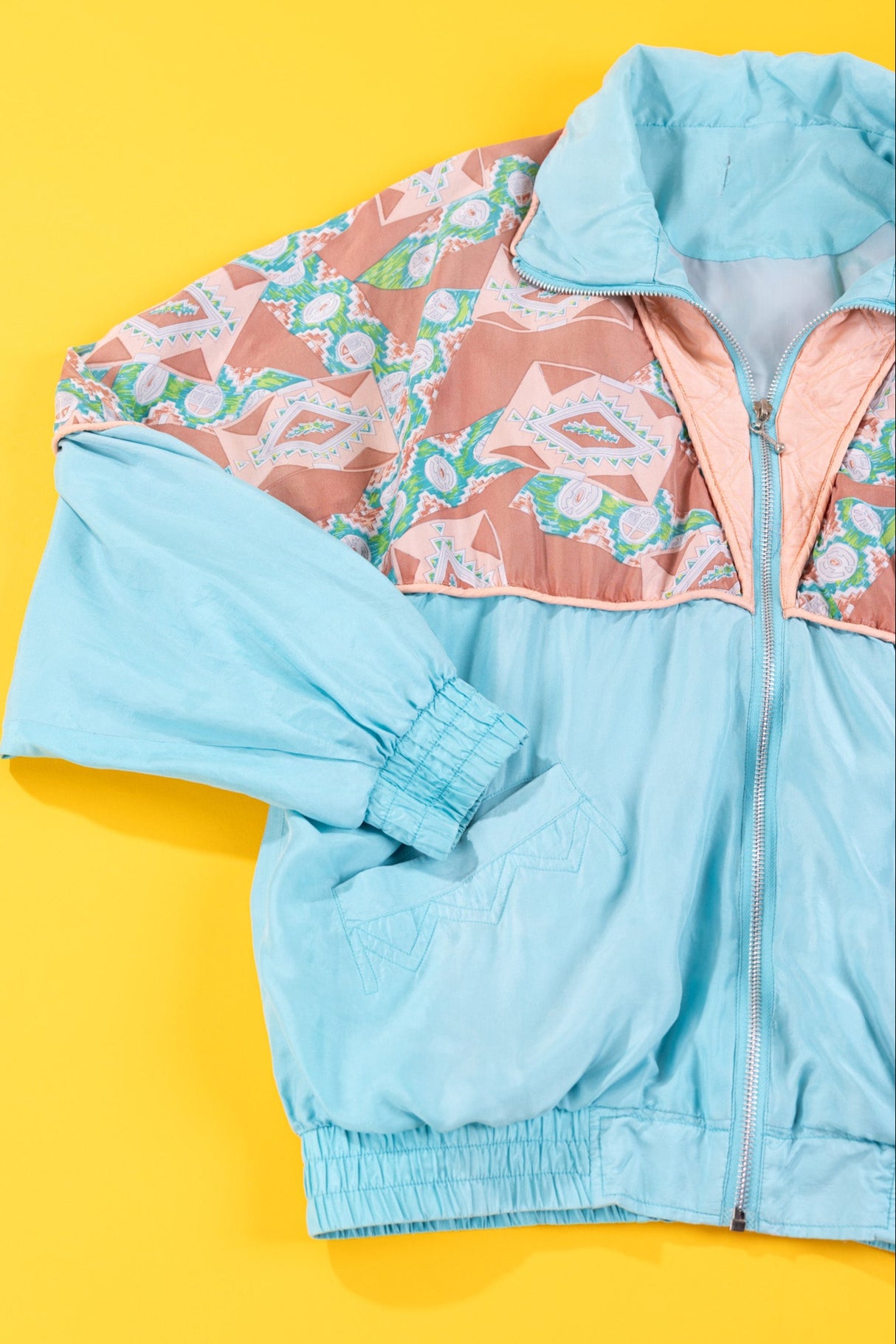 Vintage 80s Retro Windbreaker