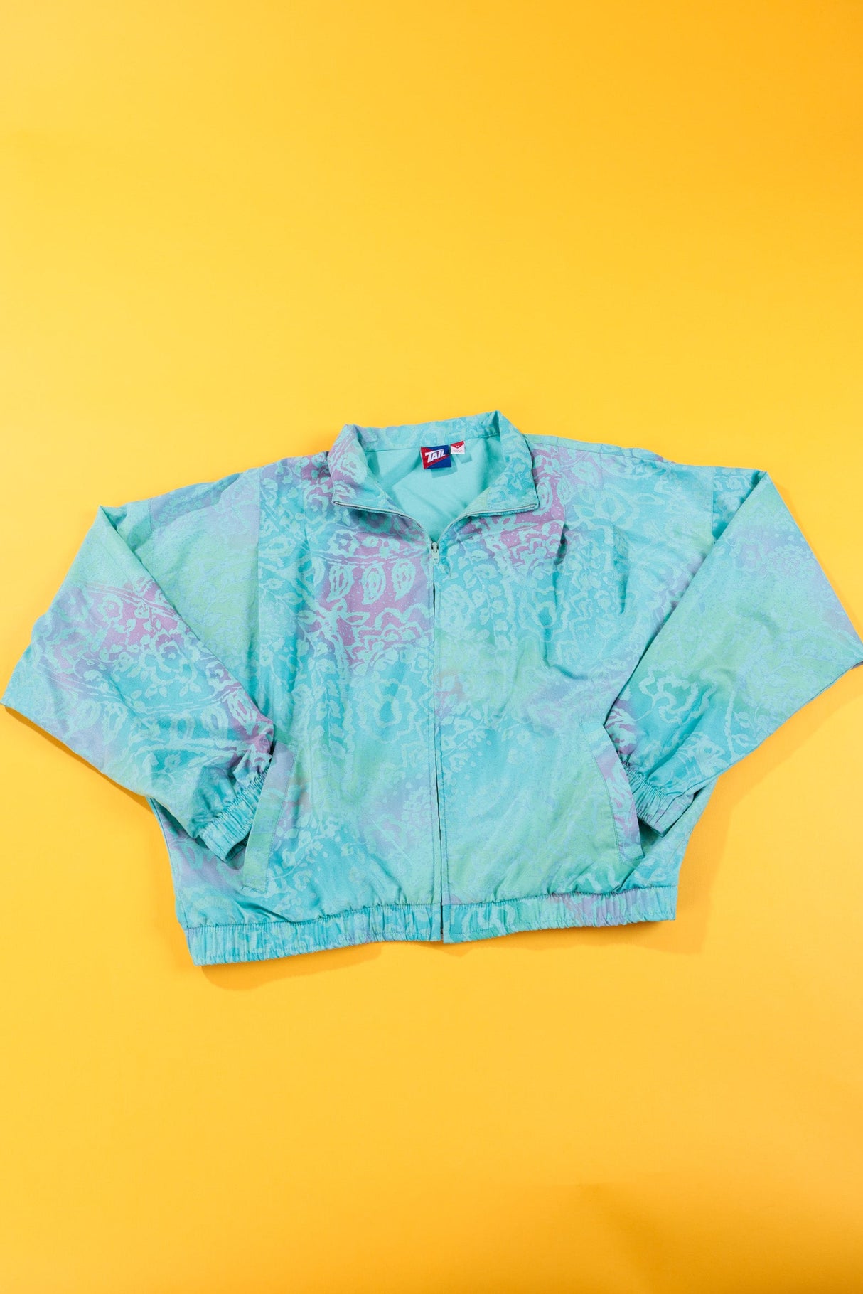 Vintage 90s Tail Windbreaker