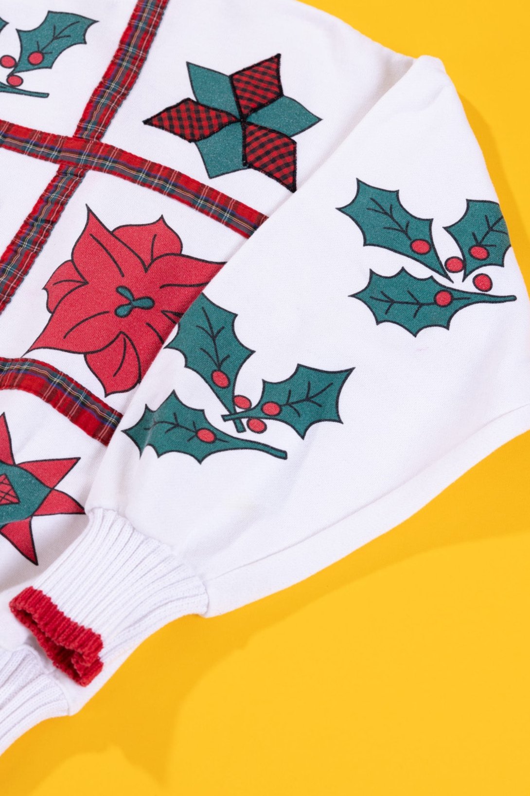 Vintage 80/90s Mistletoe Turtleneck Sweater