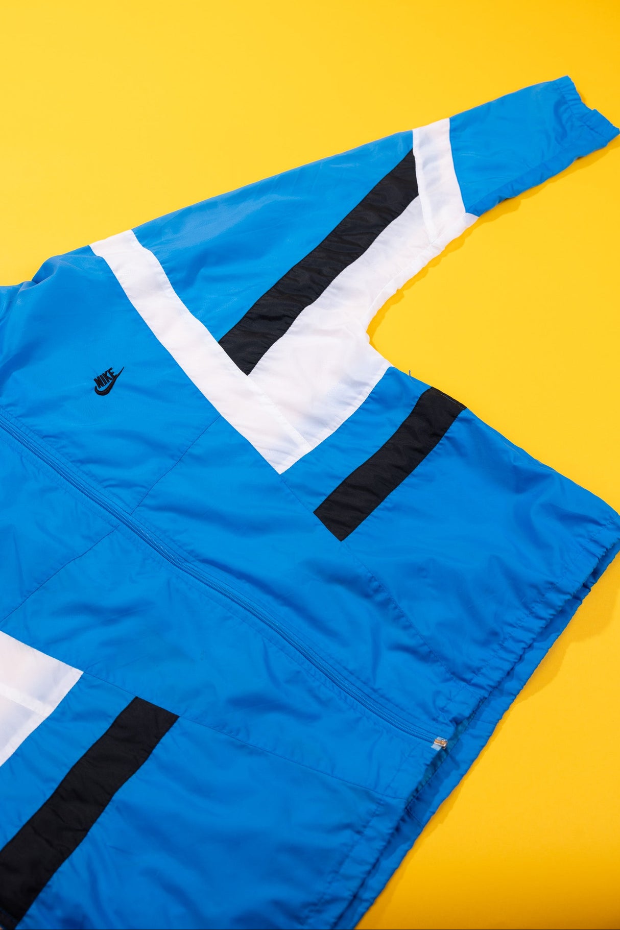Vintage 90s Nike Windbreaker