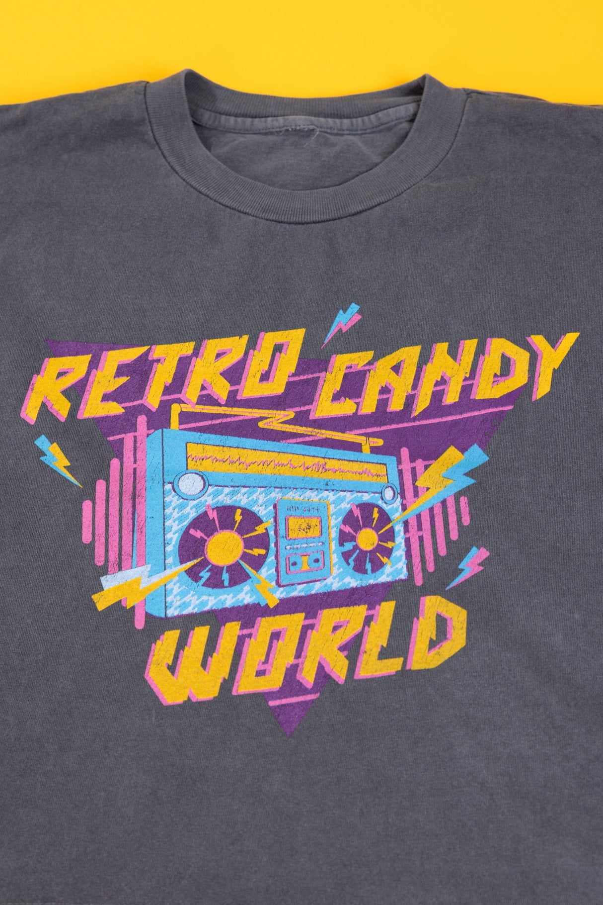 Retro Boombox Muscle Crop (Vintage Black)