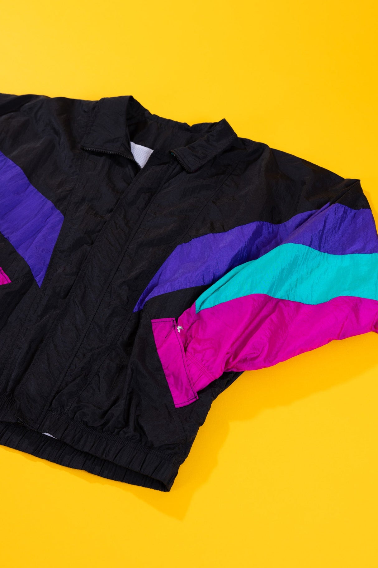 Vintage 90s Windbreaker