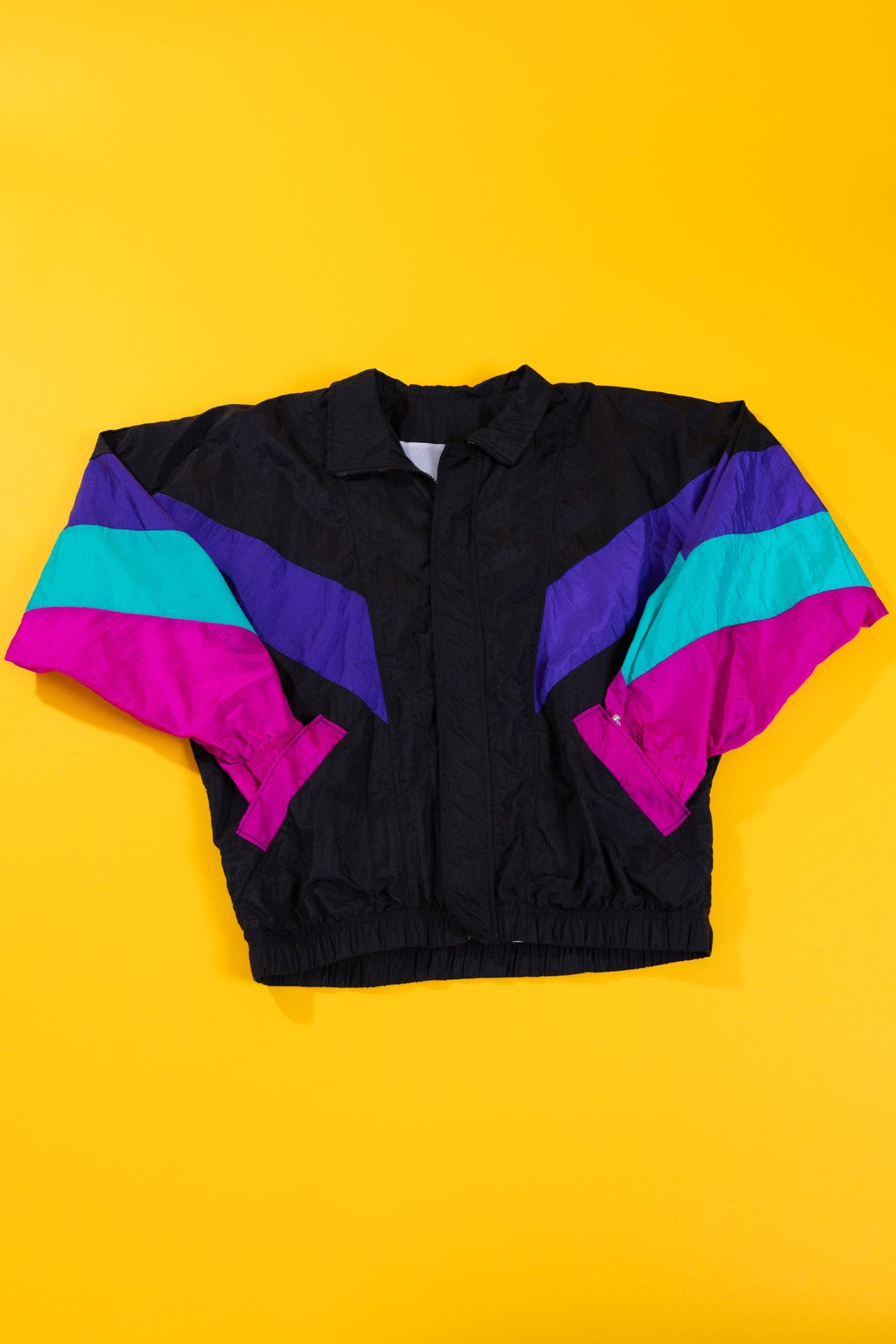 Vintage 90s Windbreaker