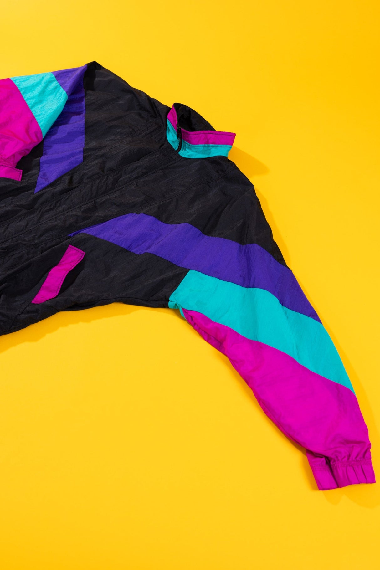 Vintage 90s Windbreaker