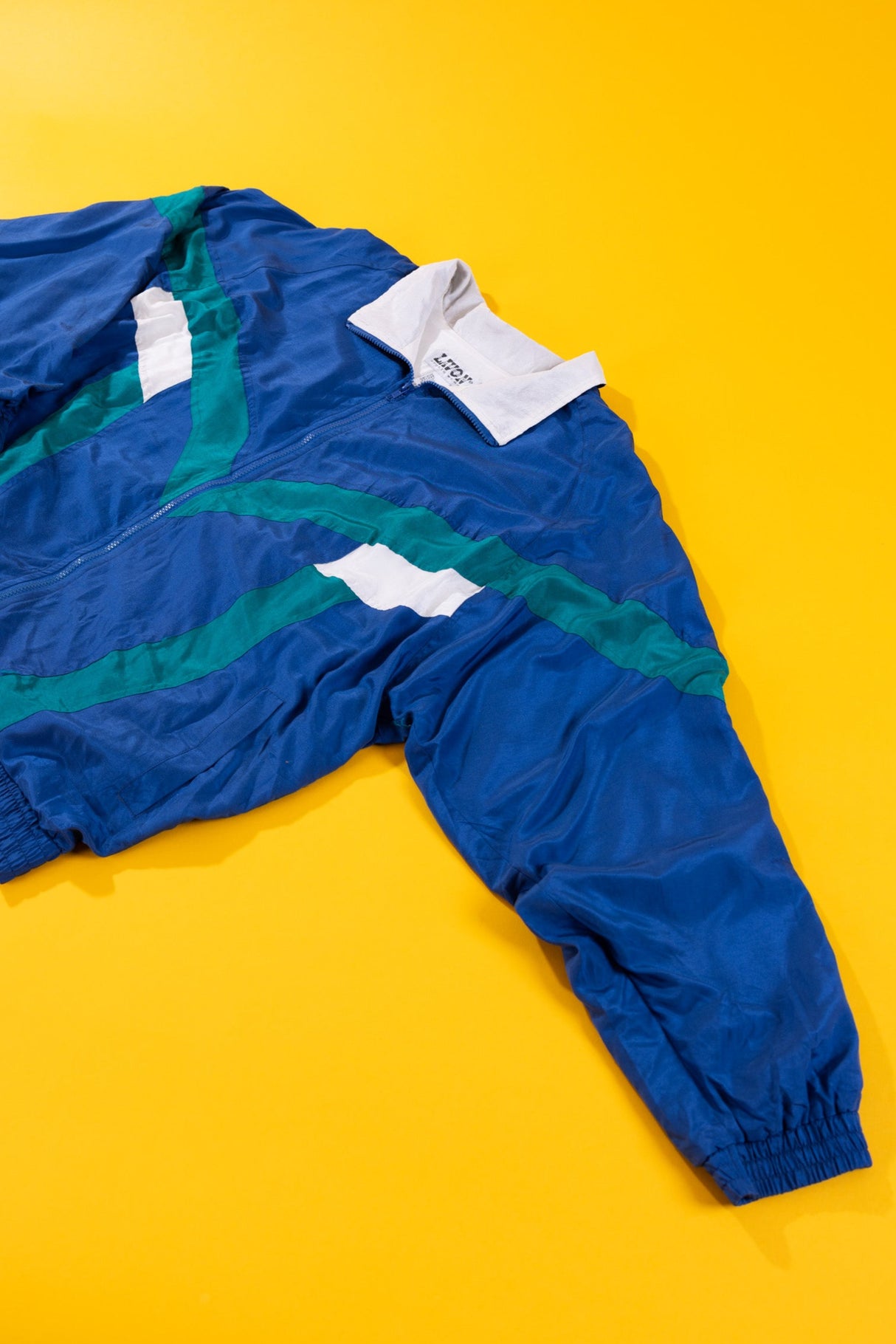 Vintage 80/90s Lavon Sports Wear Jacket (blue/green)