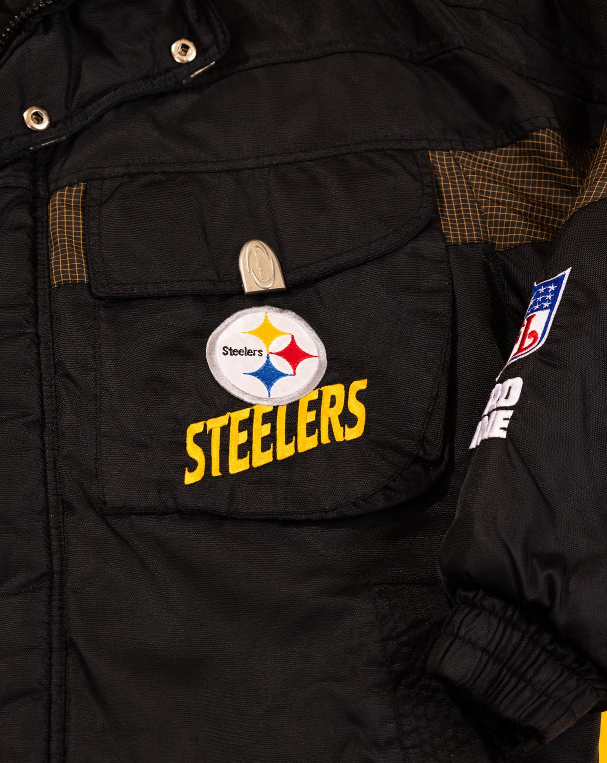 Vintage 90s Logo Athletic Pittsburgh Steelers Puffer Jacket