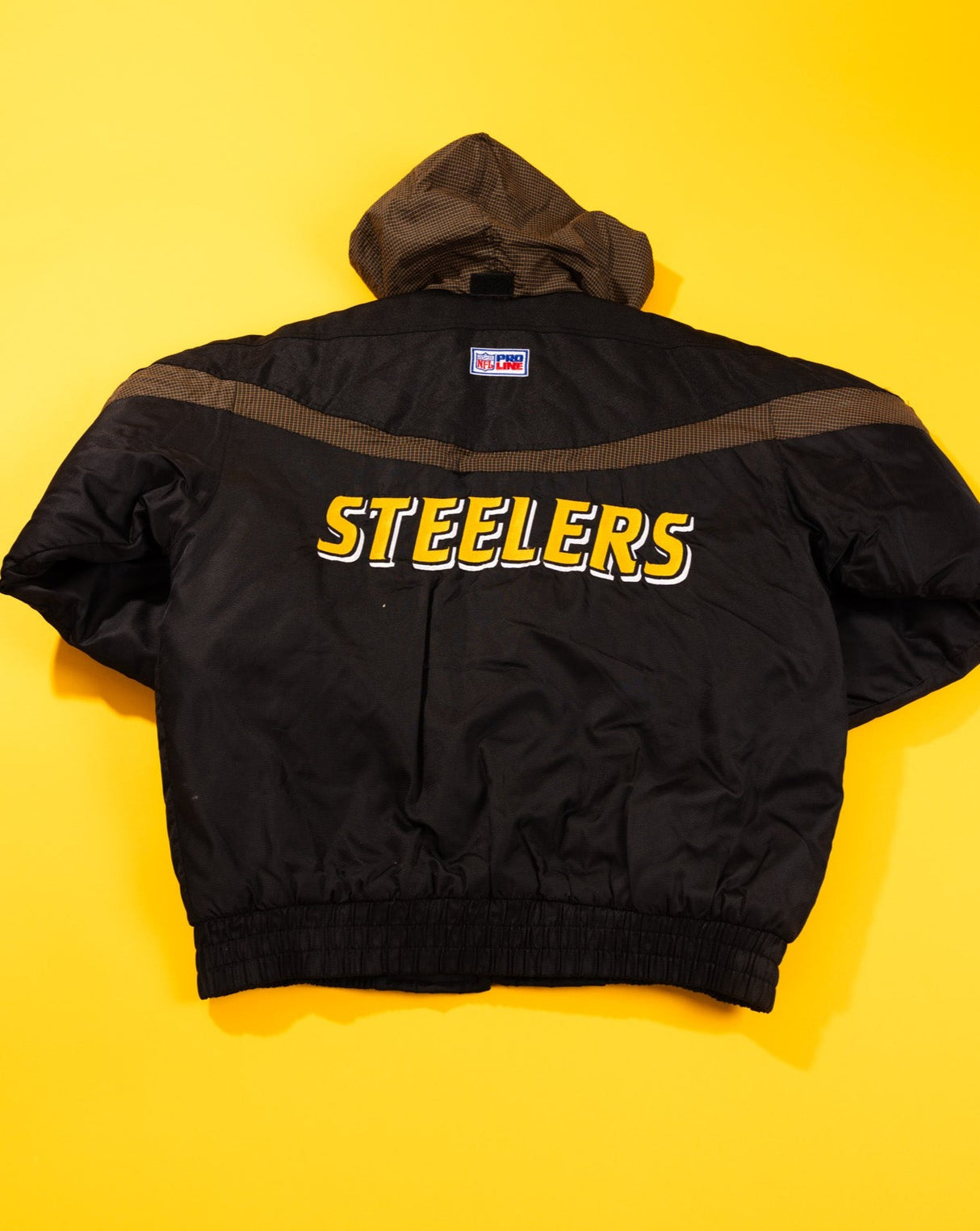 Vintage 90s Logo Athletic Pittsburgh Steelers Puffer Jacket