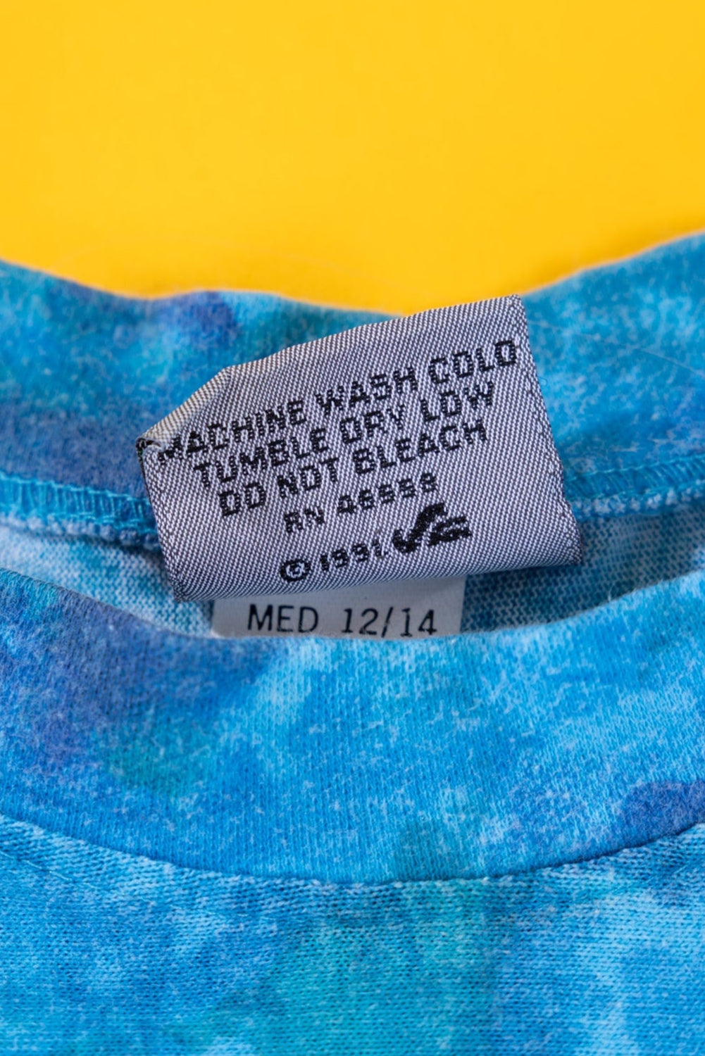 Vintage 90s Iguana Don Tie-dye T-shirt (Youth M)