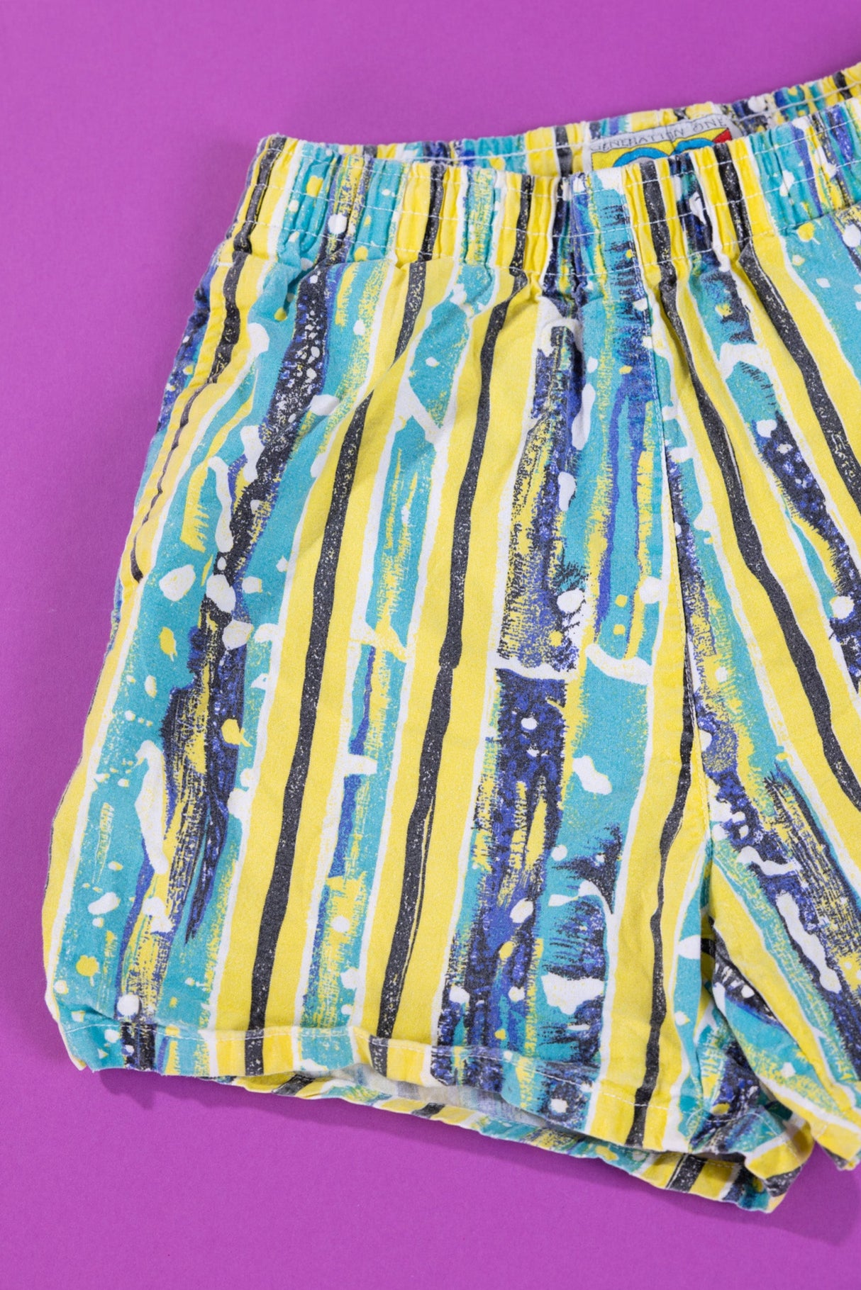 Vintage 90s Generation One Shorts (Youth - S)