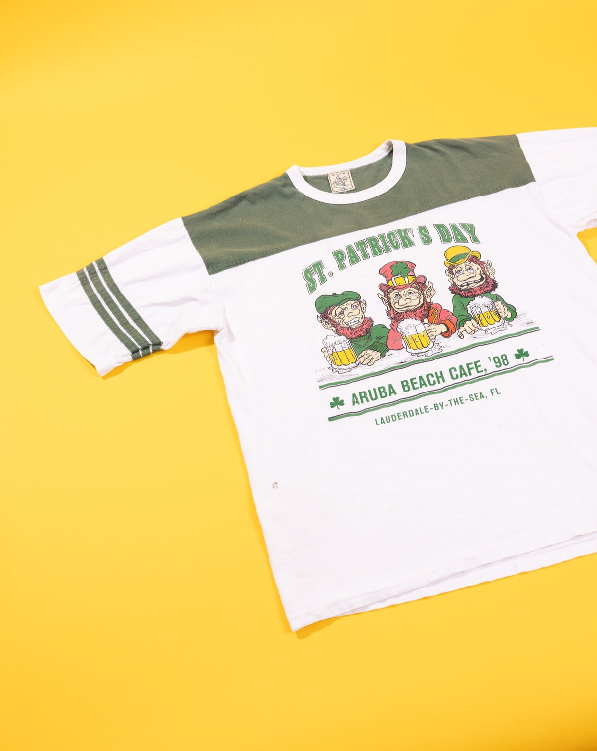 Vintage 1998 St. Patrick's Day Aruba Beach Cafe Florida T-shirt
