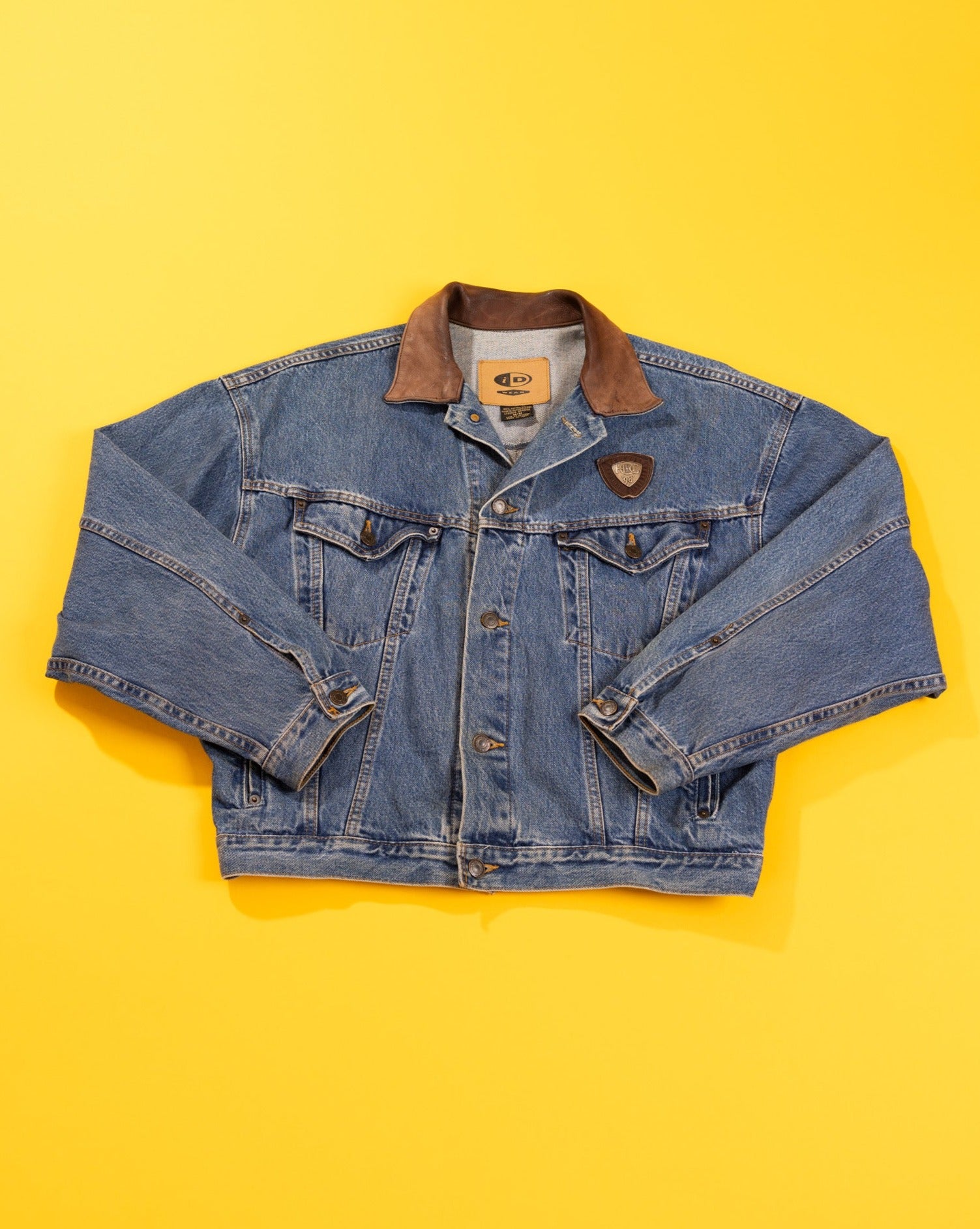 【COLOR iN ID】colav vintage denim Vintage 1998 ID Wear Denim Jacket – Retro Candy World