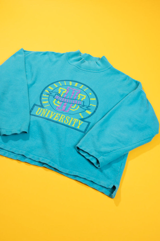 Vintage 80s International News Crewneck