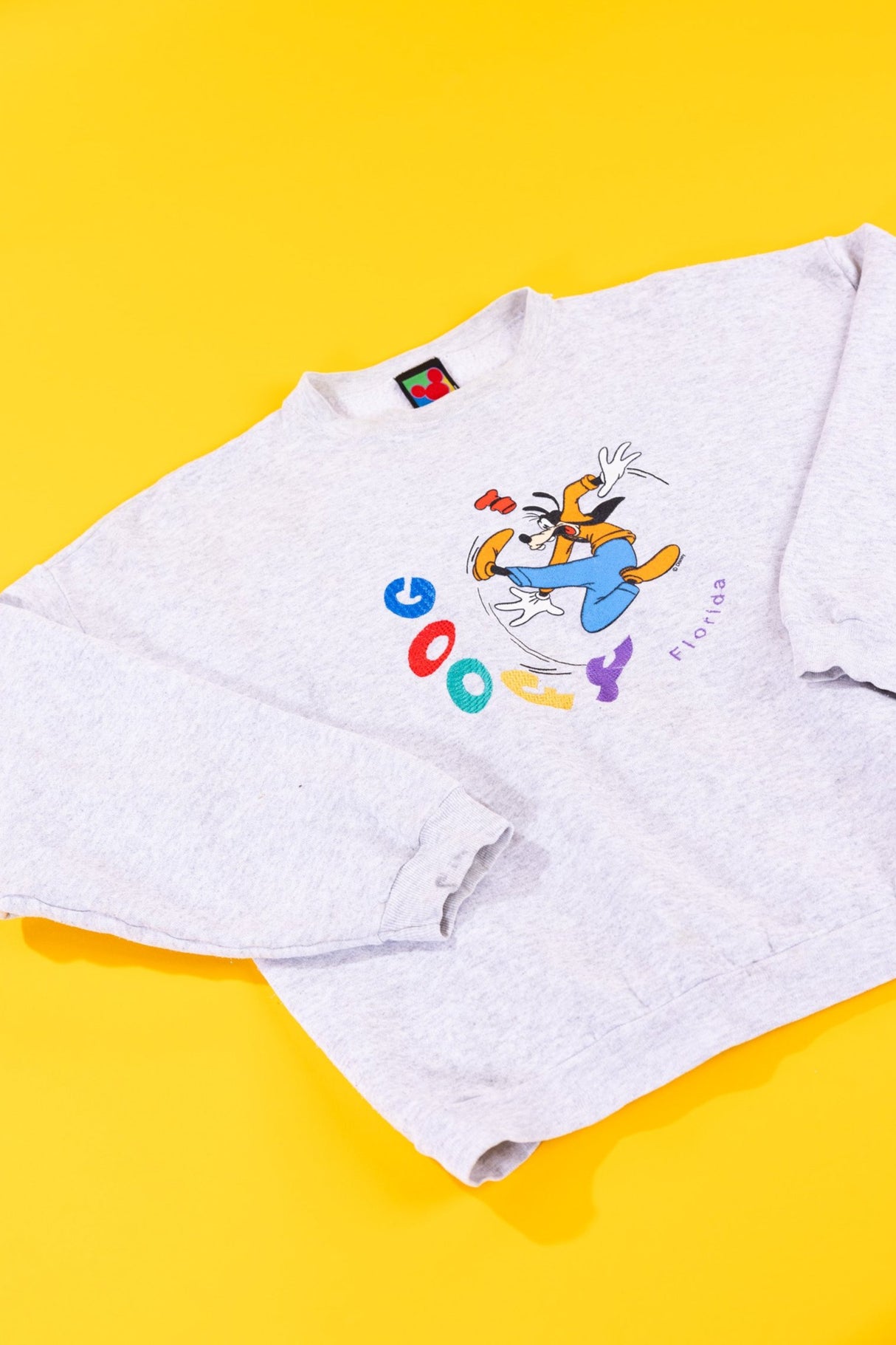 Vintage 90s Disney Goofy Crewneck Sweater