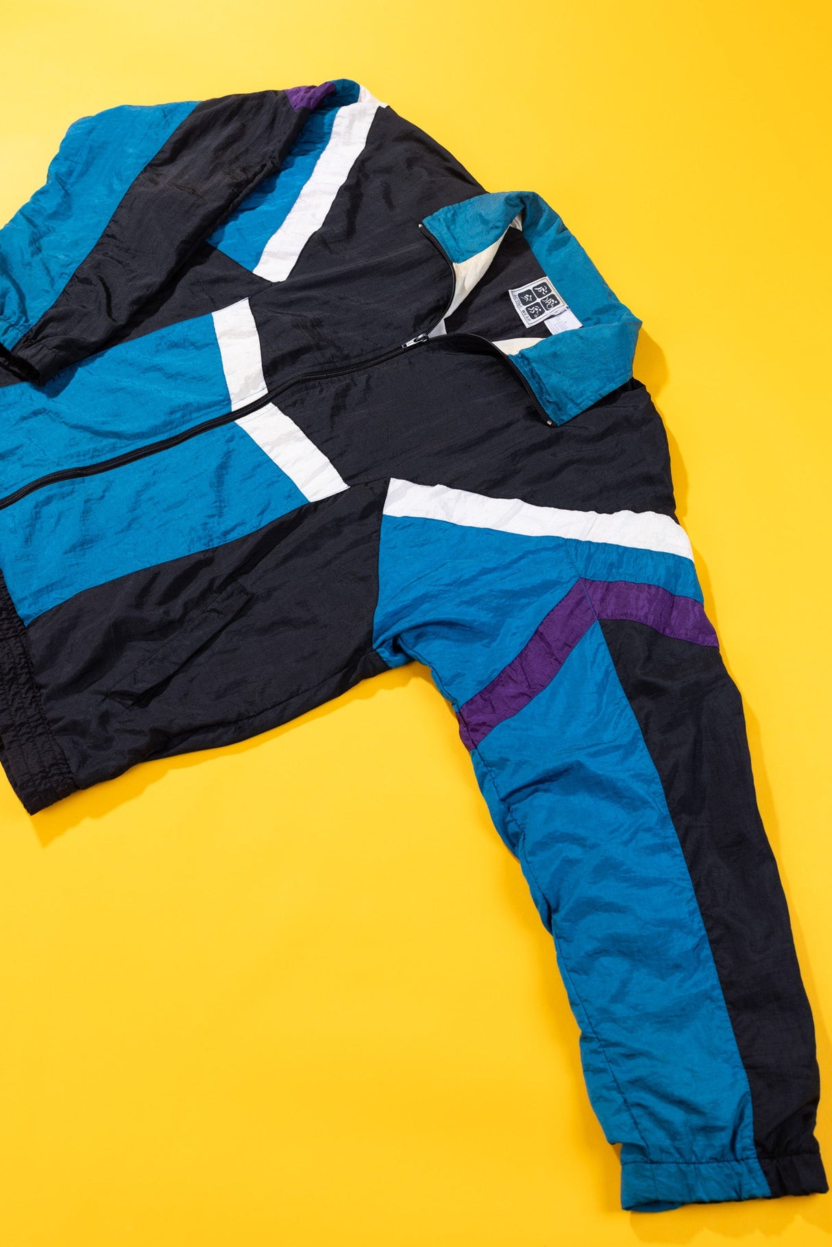 Vintage 90s Active Wear Windbreaker
