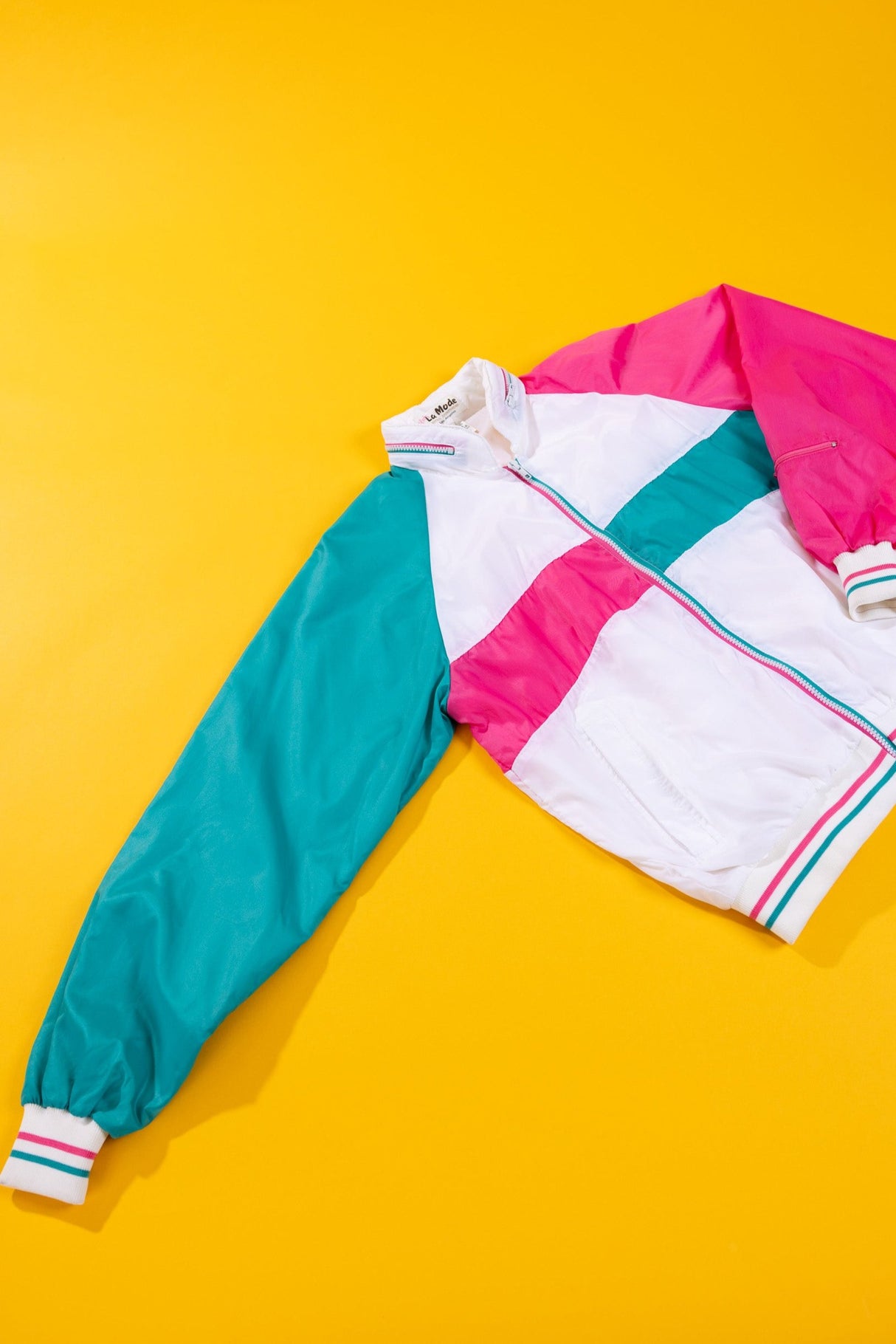 Vintage 90s Lady La Mode Active Sportswear Windbreaker