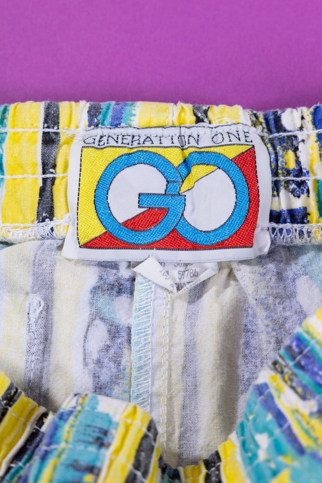 Vintage 90s Generation One Shorts (Youth - S)