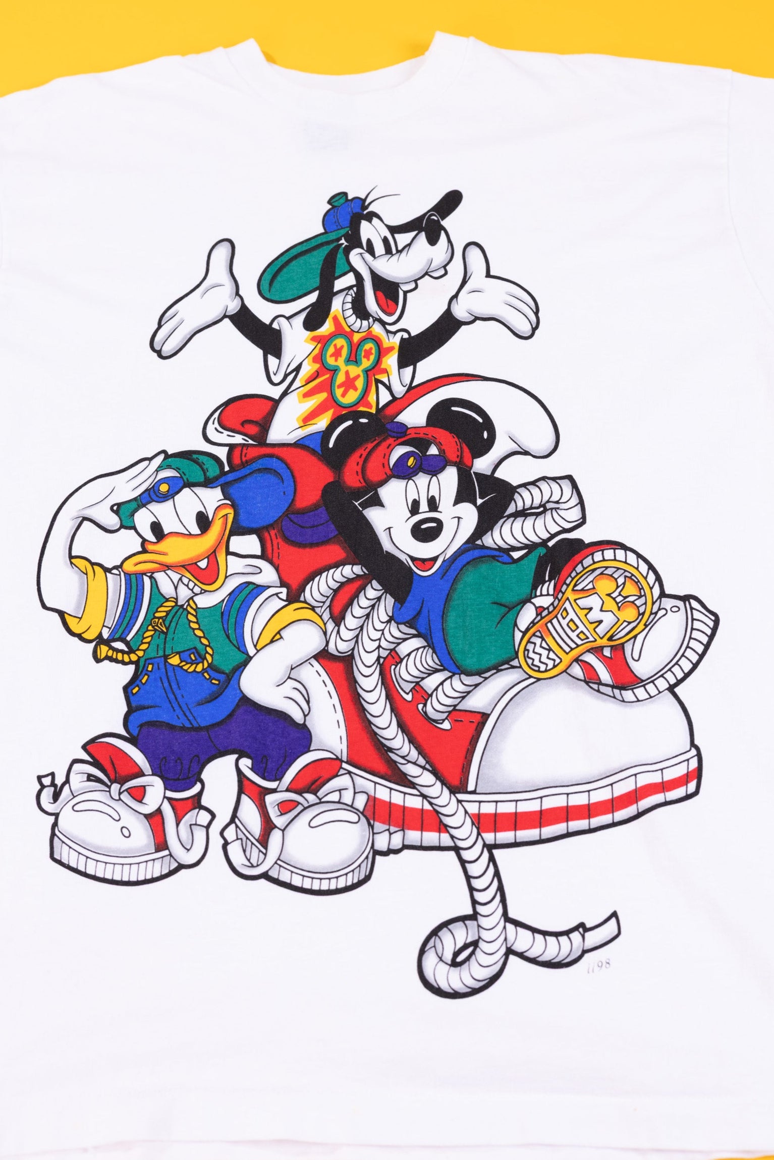 Vintage 90s Disney Jerry Leigh Mickey and Gang T-shirt – Retro